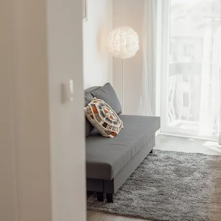 Sunny By Homing Apartment *