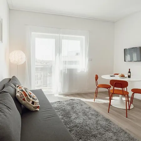 Sunny By Homing Porto